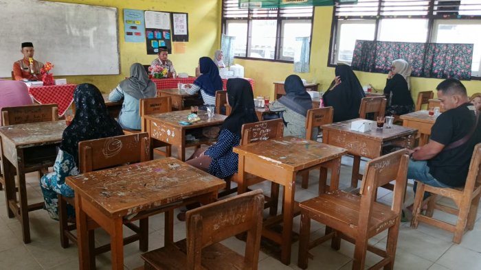 Persiapkan kelulusan Dan Perpisahan Siswa Siswi, MIN 1 Muaro Jambi Gelar Rapat Koordinasi Bersama Wali Murid Kelas 6