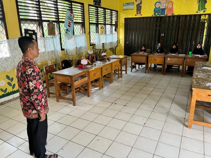 Suasana Belajar di MIN 1 Muaro Jambi: Siswa Tampak Khidmat dan Bersemangat Serap Ilmu