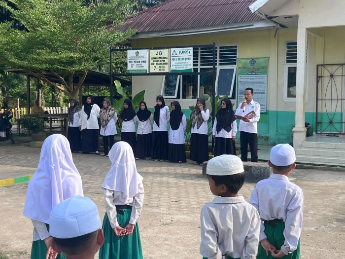 #Kepala MIN 1 Muaro Jambi Resmi Buka Kegiatan Gebyar Ramadhan 1447 H