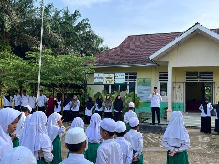 Potret  Kegiatan Apel Pagi Perdana Siswa-Siswi di Hari Senin 23 Februari 2026
