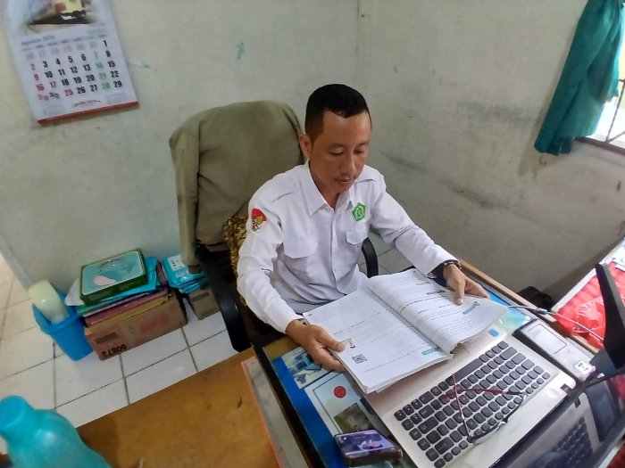 Dampak Kabut Asap Karhutla, Pembelajaran MIN 1 Muaro Jambi Dilanjutkan Secara Daring via WhatsApp Dampak Kabut Asap Karhutla, Pembelajaran MIN 1 Muaro Jambi Dilanjutkan Secara Daring via WhatsApp