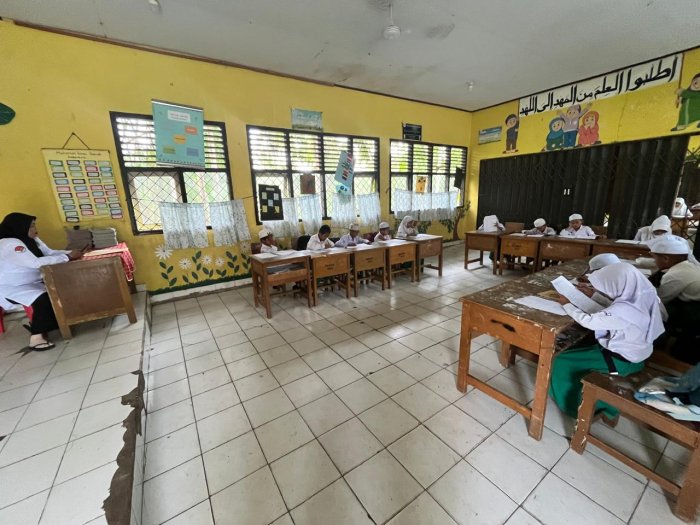 Potret Humas MIN 1 Muaro Jambi: Rekam Momen Khidmat Siswa Kelas 1-6 Ikuti Ujian Semester 2