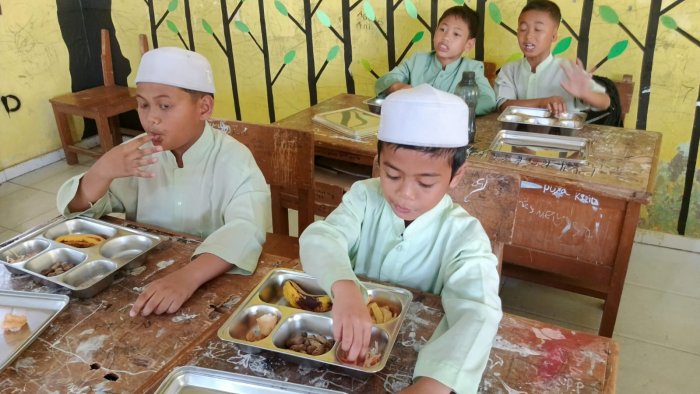 Menu Sehat dan Bergizi Disajikan di Program Makan Gratis