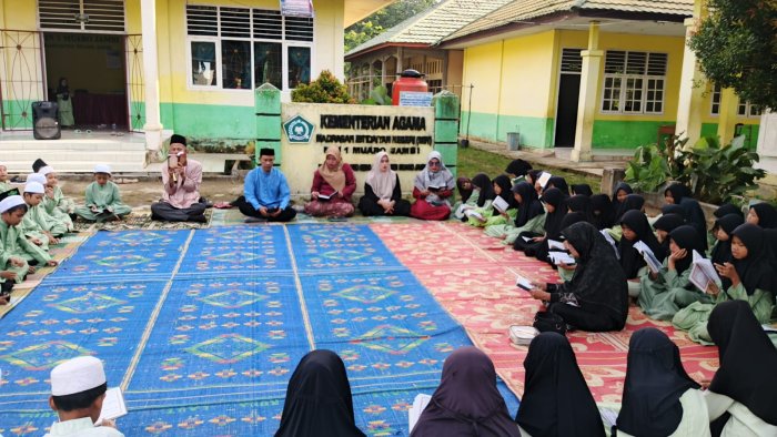 Pembacaan Surah Yasin Bersama di MIN 1