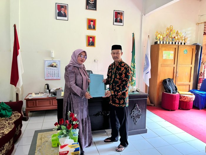 Sinergi Demi Kesehatan Siswa, MIN 1 Muaro Jambi dan Puskesmas Kelurahan Jambi Kecil Sepakati MoU Sinergi Demi Kesehatan Siswa, MIN 1 Muaro Jambi dan Puskesmas Kelurahan Jambi Kecil Sepakati MoU
