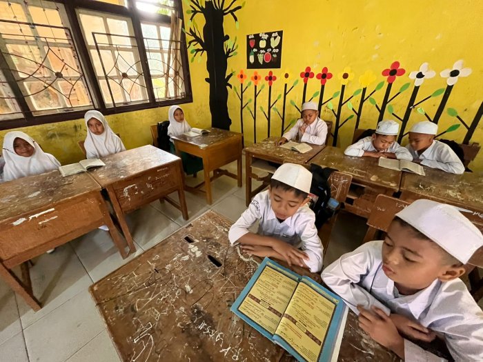 Lantunan Ayat Suci Menggema, Siswa Siswi Mulai Selasa dengan Pembiasaan Baca Iqro