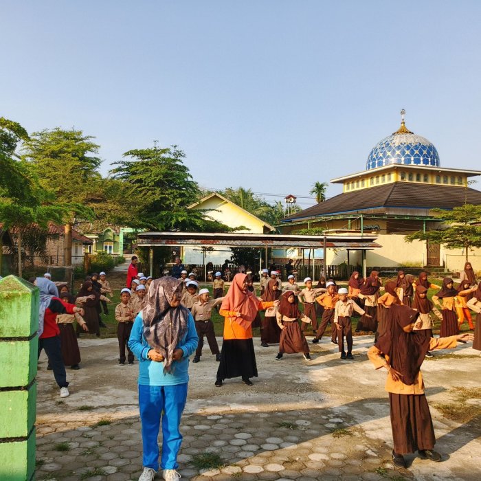 #Min 1 muaro jambi Kegiatan  Senam Pagi Bersama Tingkatkan Semangat di Madrasah